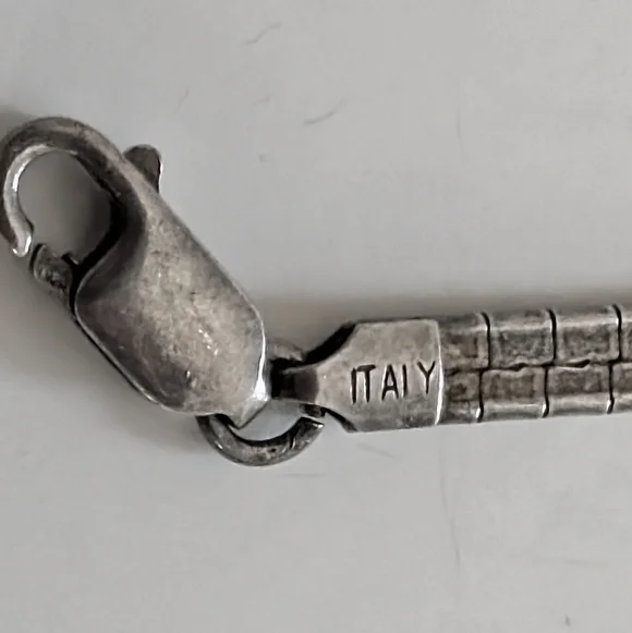 Vintage 1980s Sterling Silver 16" Omega Chain Necklace Made in Italy - Picture 4 of 7